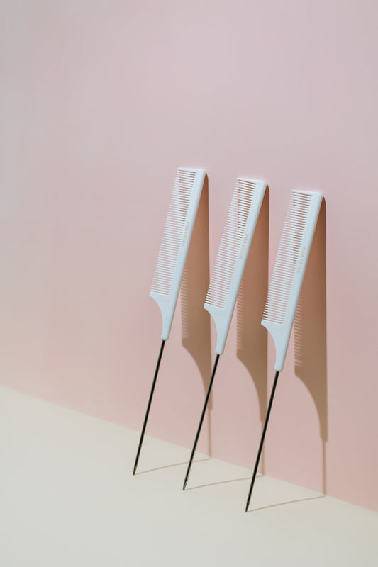 Pro-Glow Metal Tail Comb