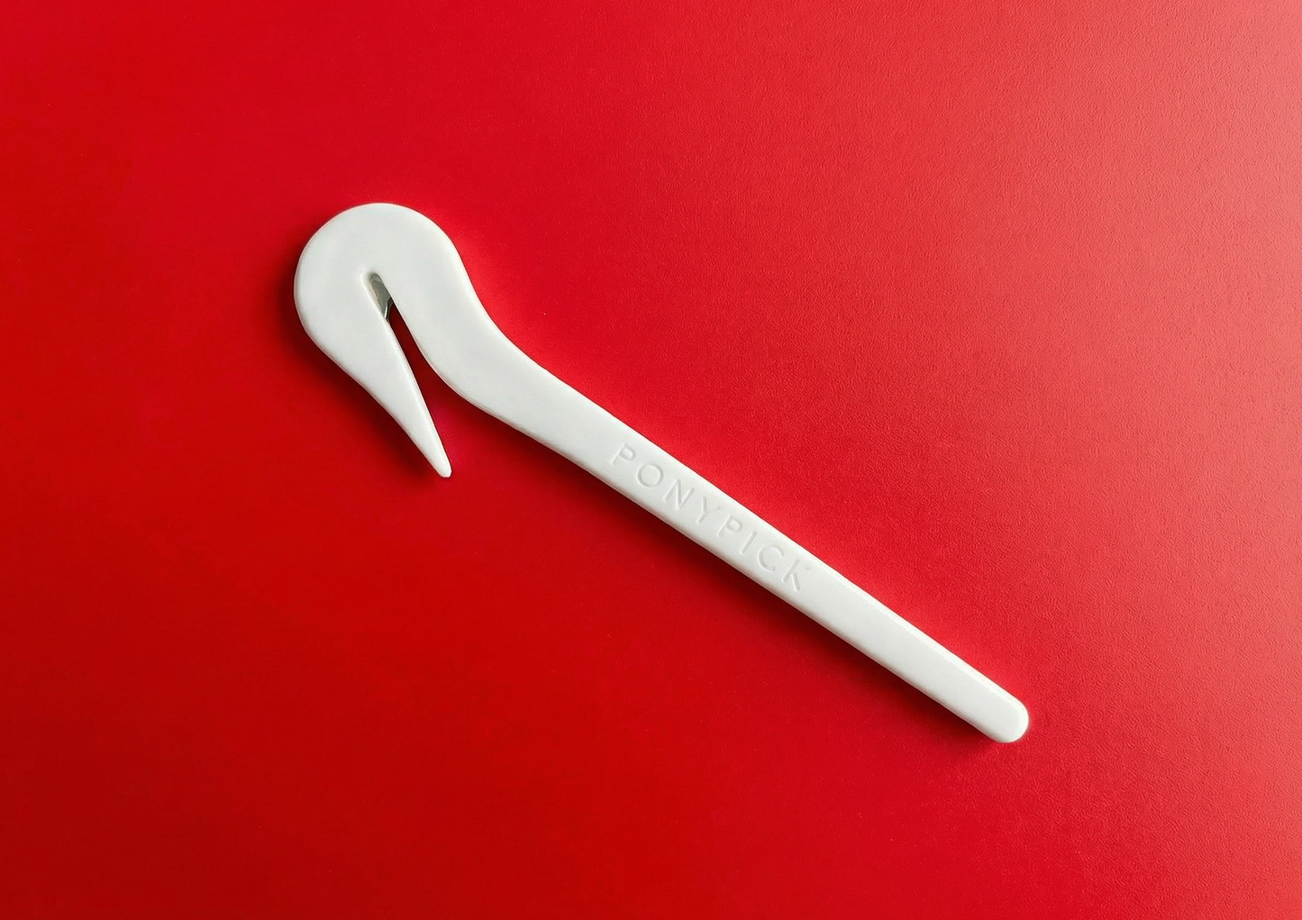 Holiday Elastic Set + 1 White Pony Pick